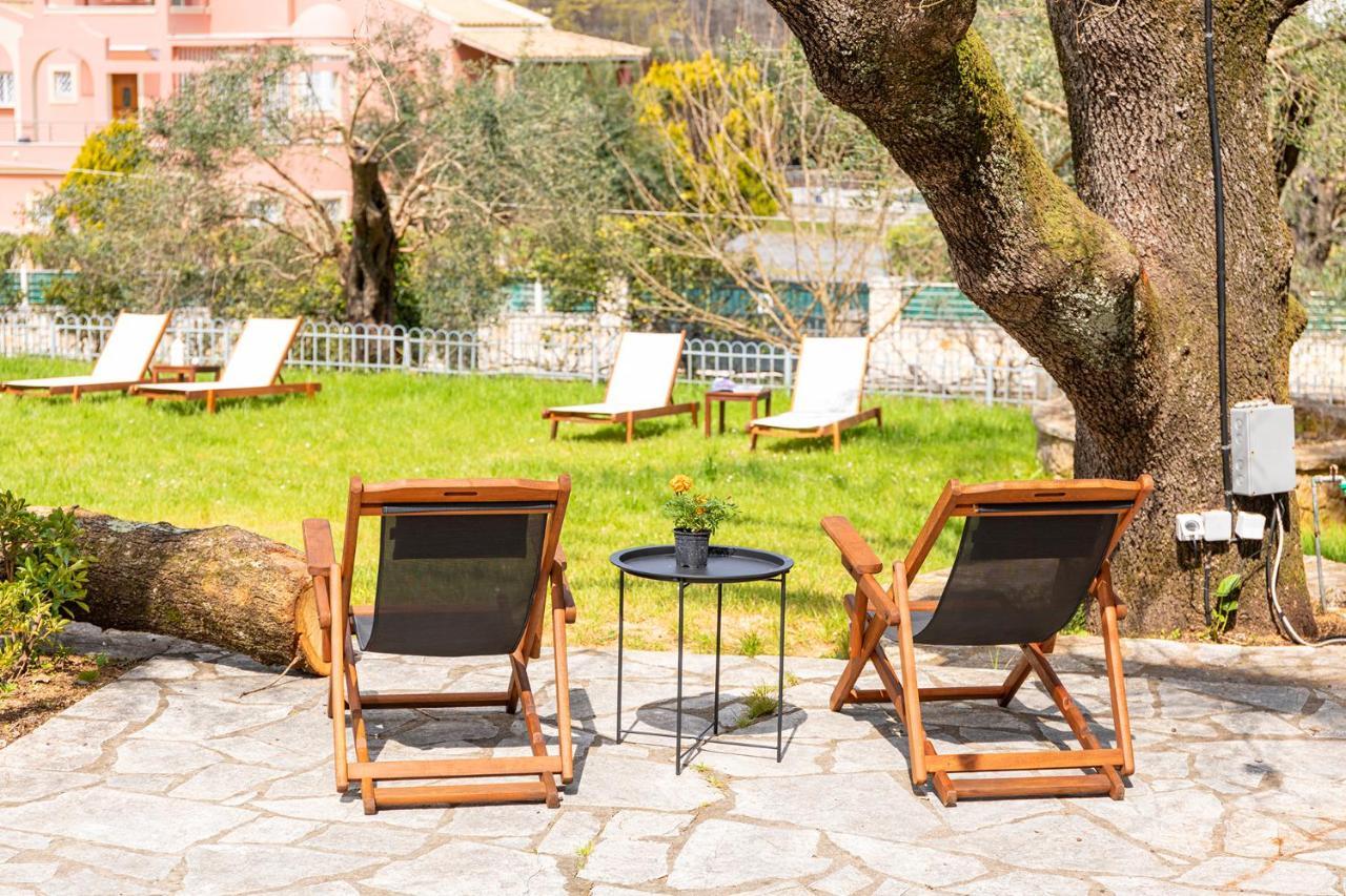 Spyrelia Villa With Private Pool & Outdoor Hot Tub Dassia  Exterior foto