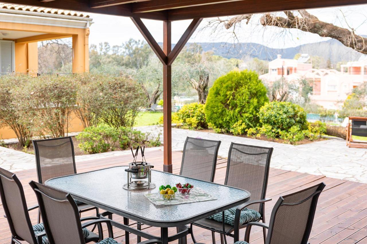 Spyrelia Villa With Private Pool & Outdoor Hot Tub Dassia  Exterior foto