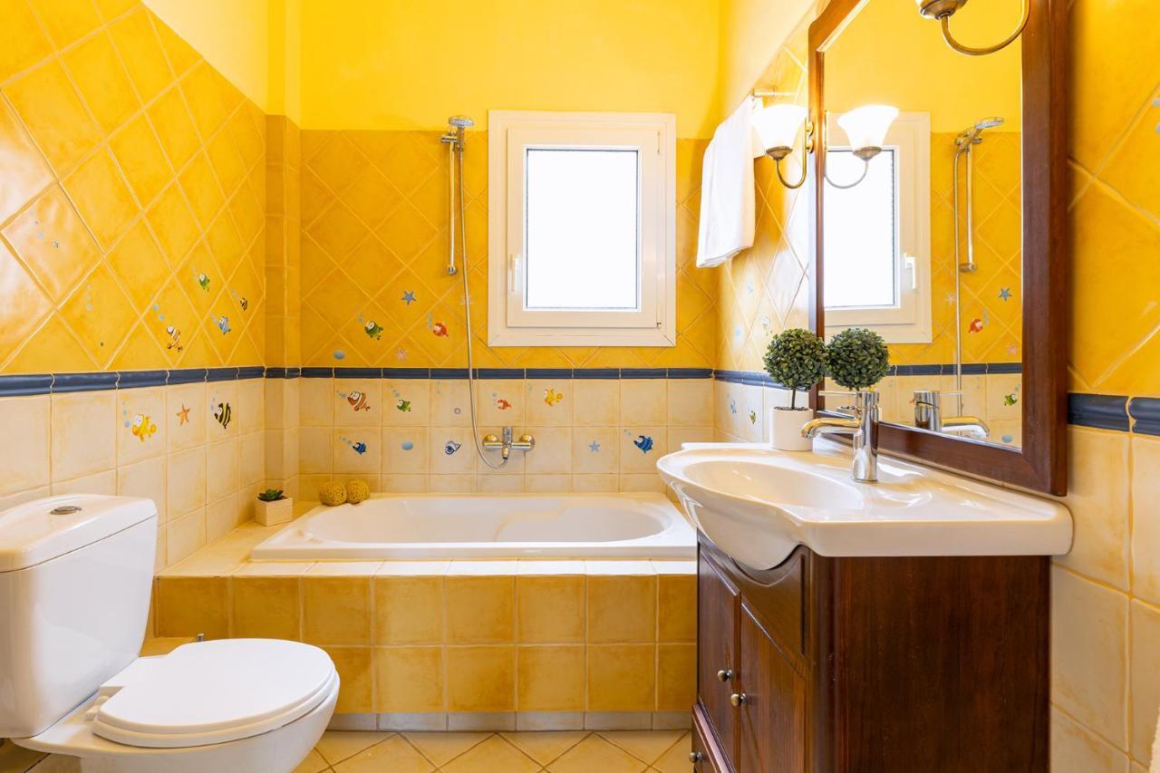 Spyrelia Villa With Private Pool & Outdoor Hot Tub Dassia  Exterior foto